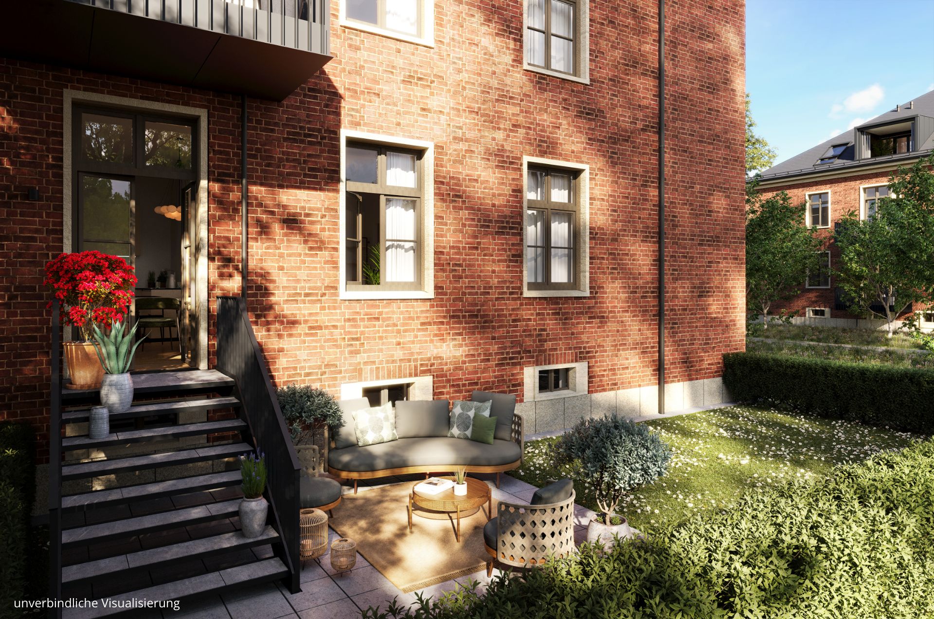 Zu sehen ist ein Hauseingang eines braunen Gebäudes des Projekts BUWOG ALVA mit Treppenstufen, Fenstern und einer Sitzecke.