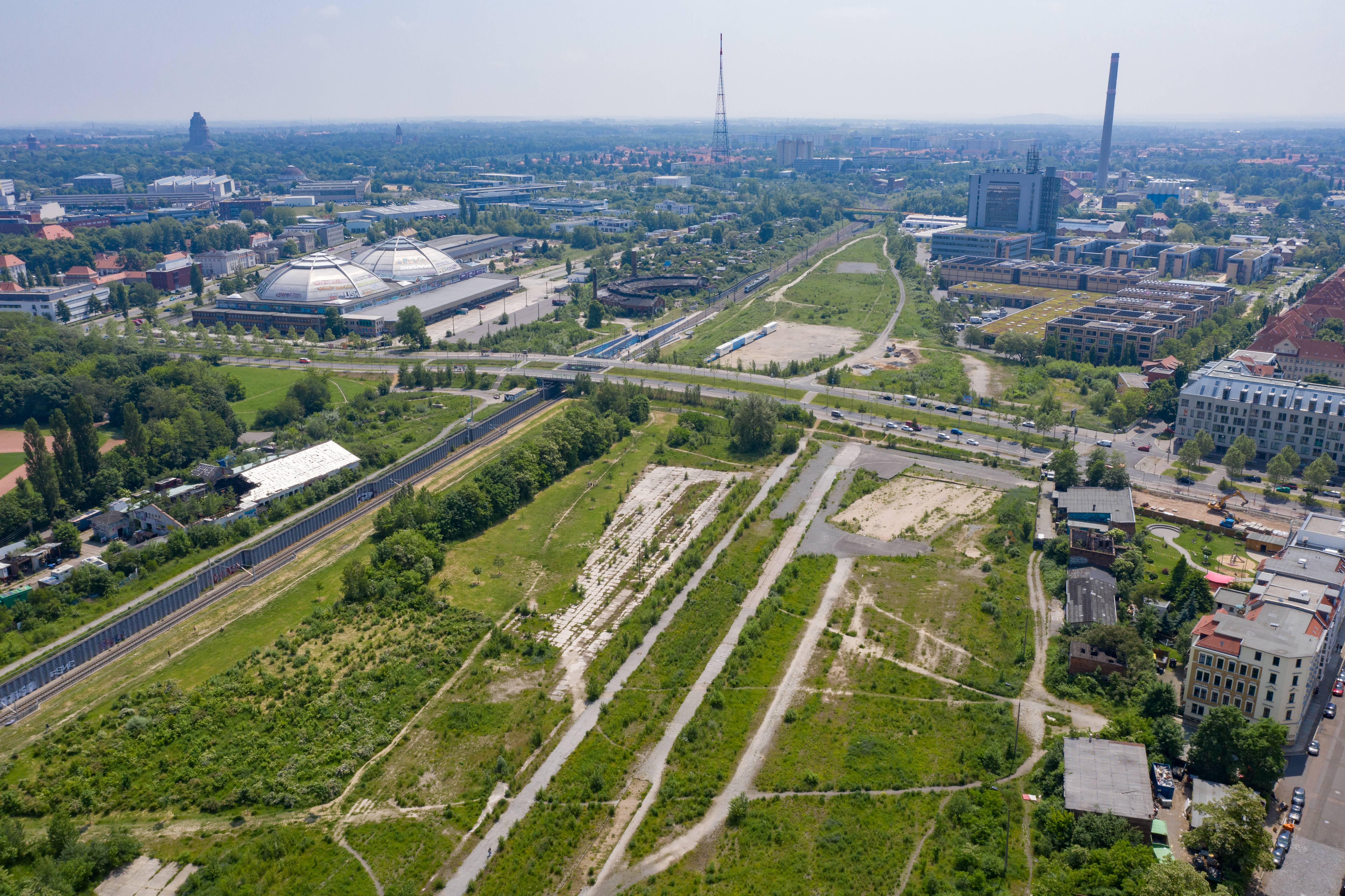 BUWOG extends rental agreement for Distillery Leipzig. Drone shot of Leipzig and the Bayerischer Bahnhof.