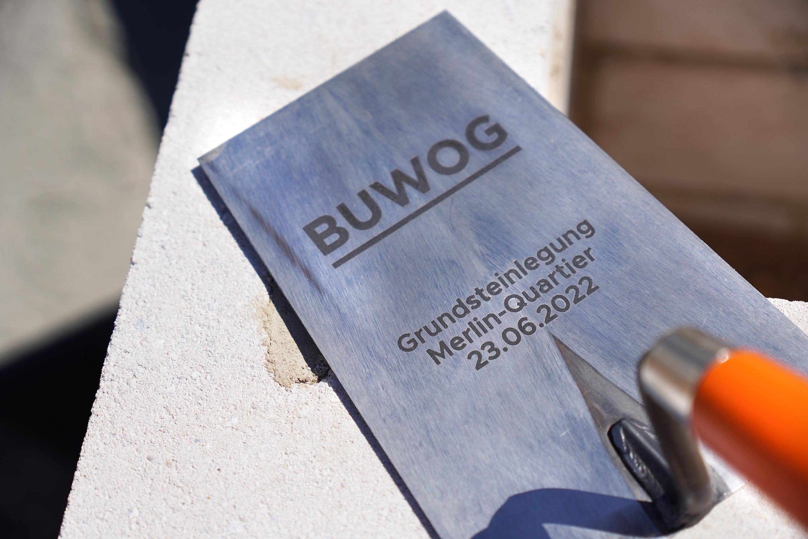 Bricklayer's trowel with engraving: Laying of the foundation stone in the Merlin quarter on 23.6.2022